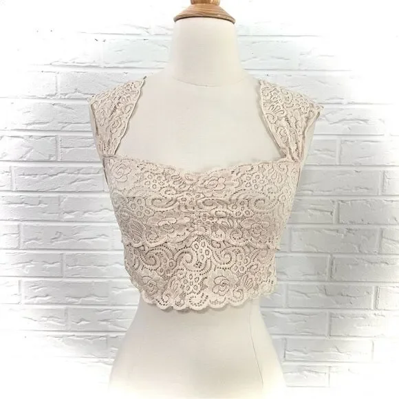 🚨4/$25 Free People Scalloped Edge Lace Crop Top Size XS - Picture 2 of 6